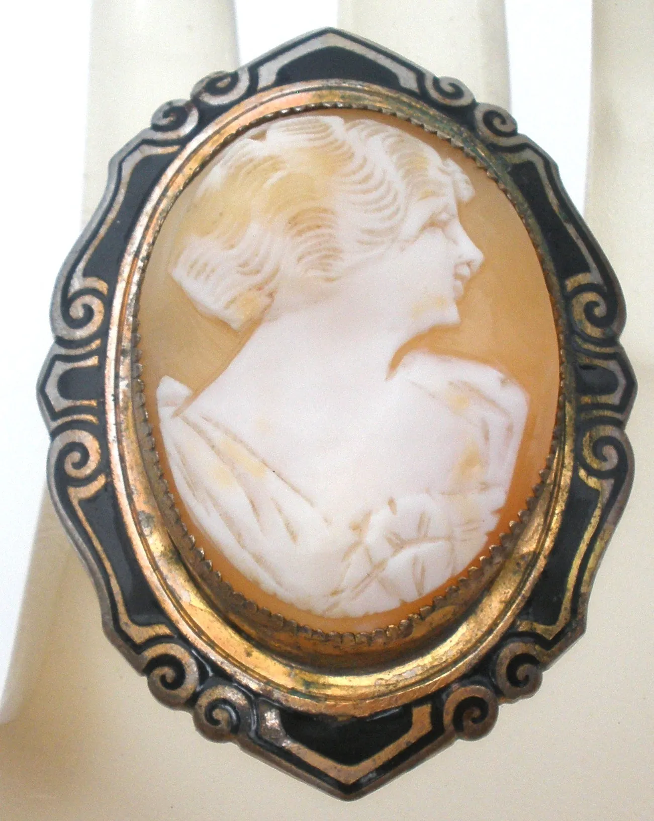 Antique Shell Cameo & Enamel Brooch Pin