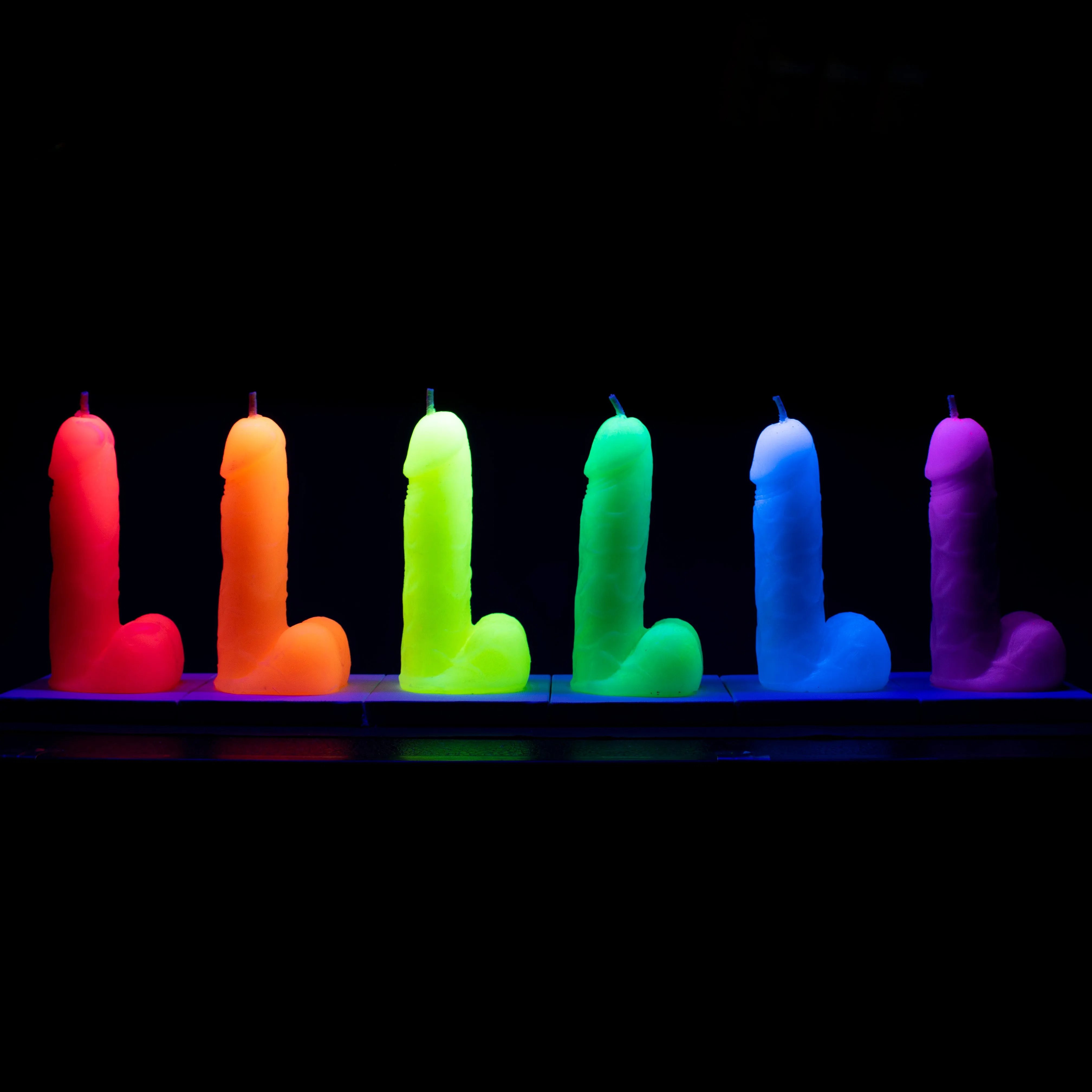 Flaming Hot Genitals - Vulva & Penis wax play Candles