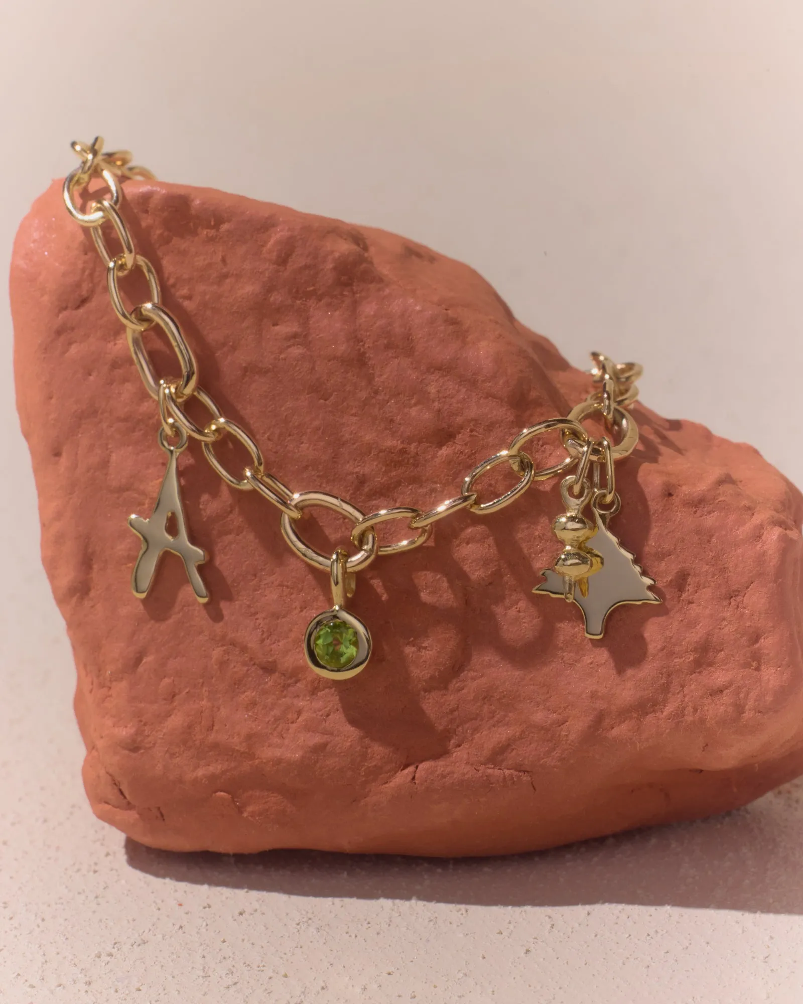 Hinge Link Charm Bracelet | Gold